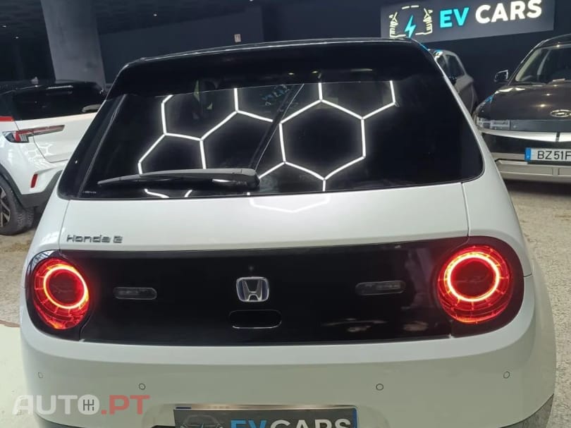 Honda e Advance (17")