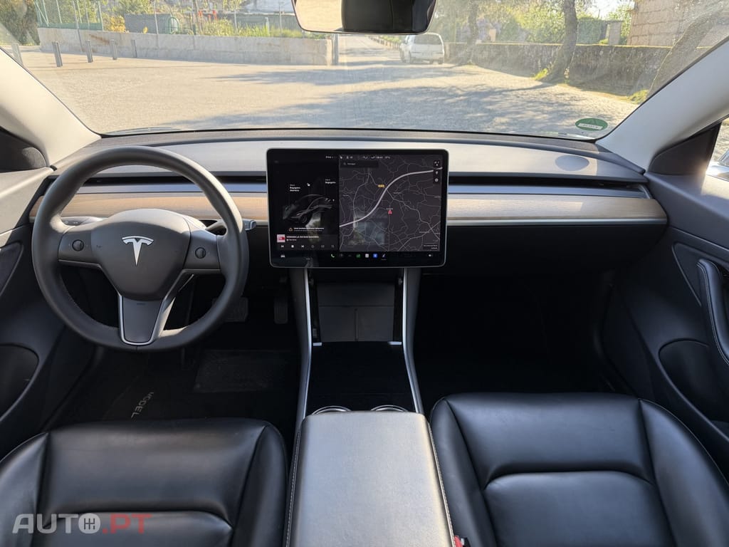 Tesla Model 3 Standard Range Plus RWD