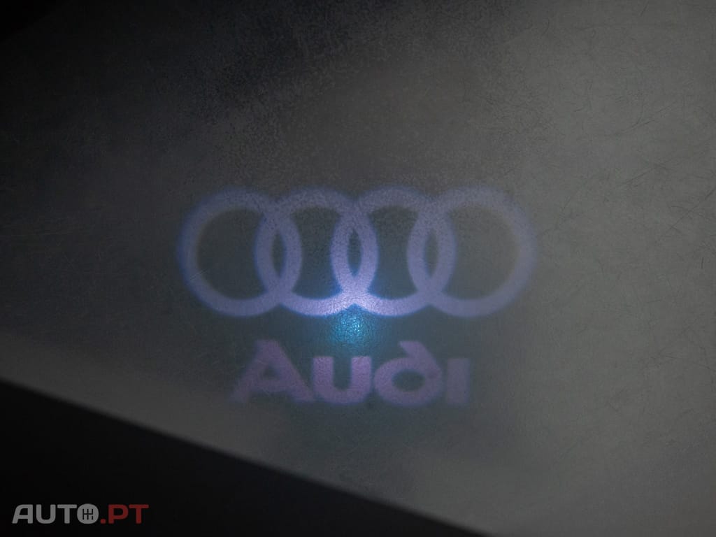 Audi A4 Avant 2.0 TDi S-line