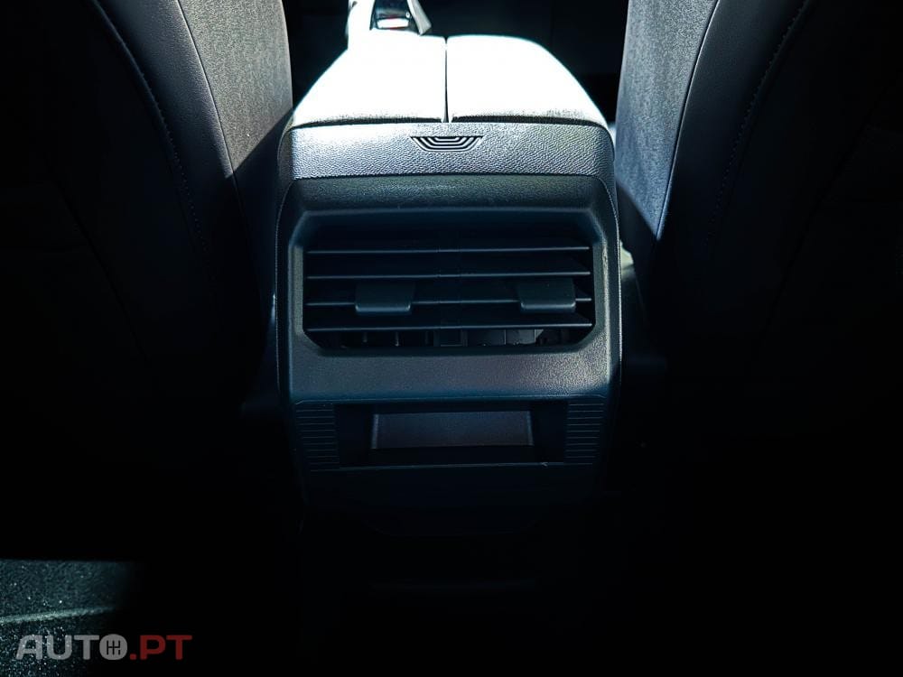 Peugeot 3008 1.2 Hybrid Allure e-DCS6