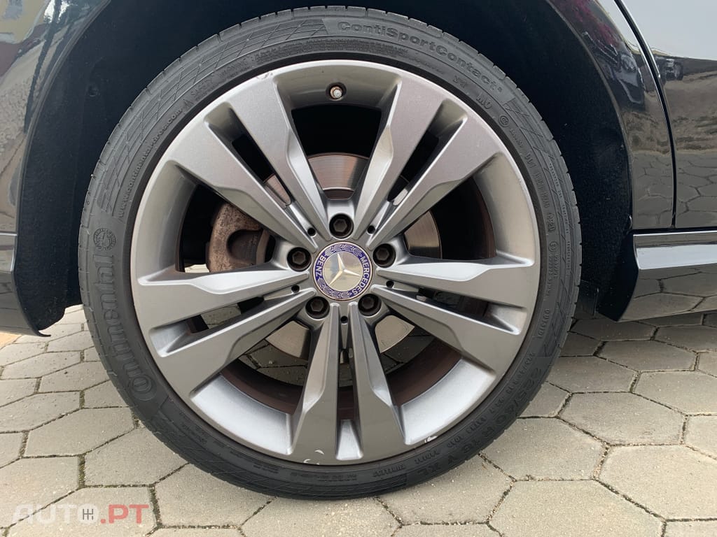 Mercedes-Benz CLA 180 d Shooting Brake