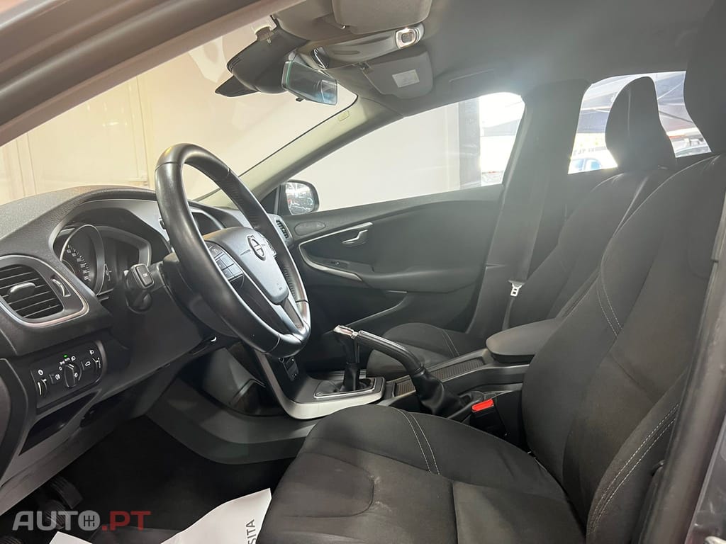 Volvo V40 Cross Country 2.0 D2 Summum