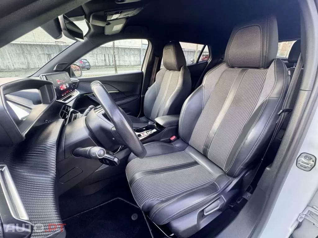 Peugeot 2008 1.2 PureTech GT Line