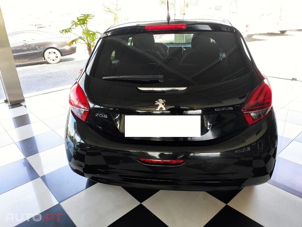 Peugeot 208 1.6 BlueHDi Style