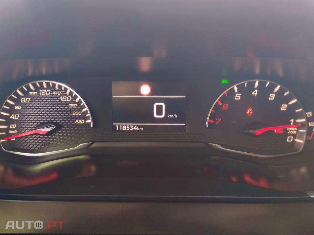 Peugeot 2008 1.5 BlueHDi Active Pack