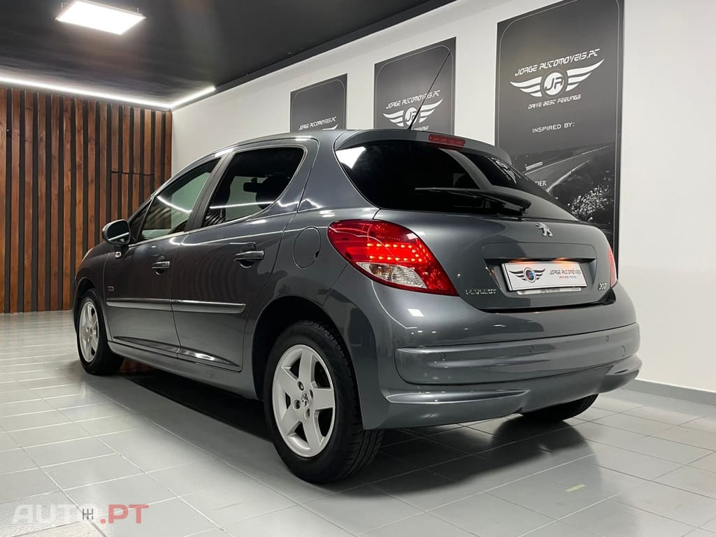 Peugeot 207 1.4 HDi SE Sportium