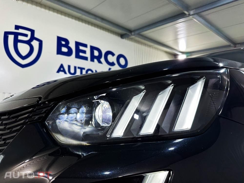 Peugeot E-2008 50 kWh GT