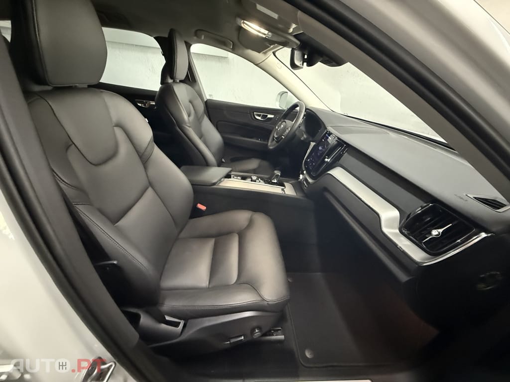 Volvo XC60 2.0 B4 Core