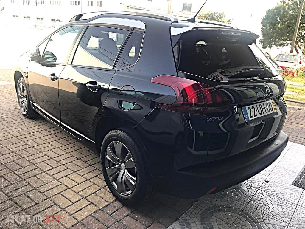 Peugeot 2008 1.2 PureTech Active