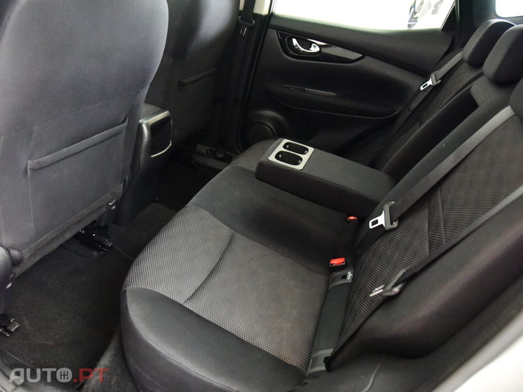 Nissan Qashqai 1.6DCI N-CONNECTA 18 XTRONIC