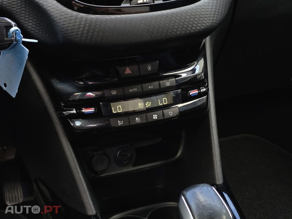 Peugeot 2008 1.6 BlueHDi Allure