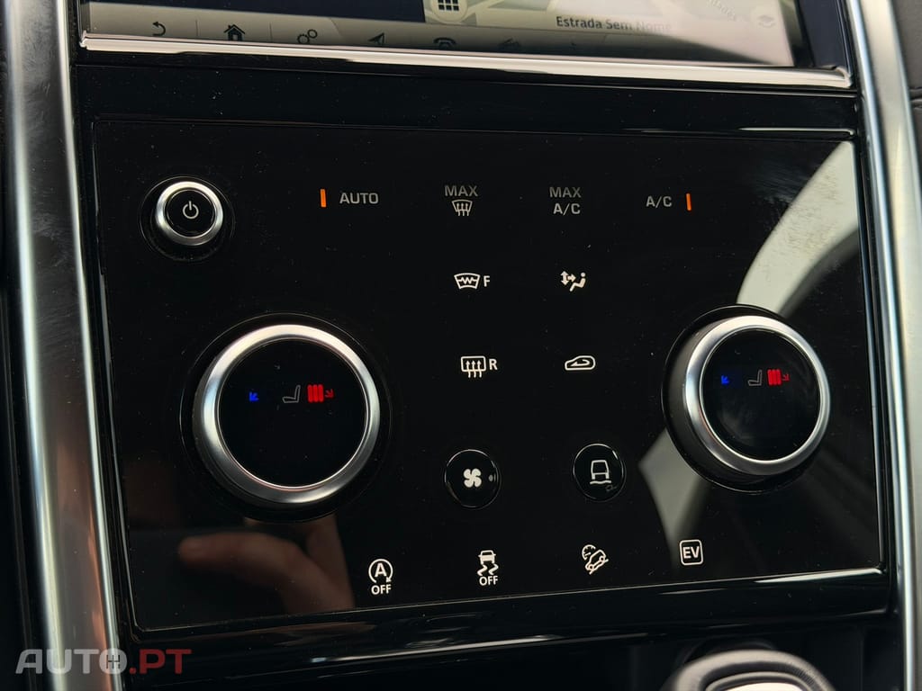 Land Rover Discovery Sport P300e Dynamic SE