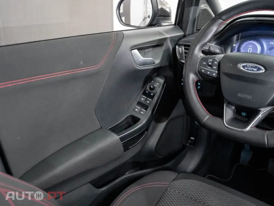 Ford Puma 1.0 EcoBoost MHEV ST-Line