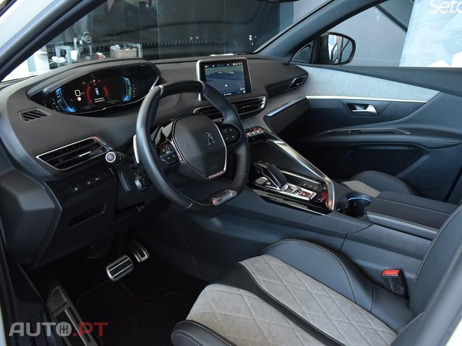 Peugeot 3008 1.6 Hybrid4 GT e-EAT8