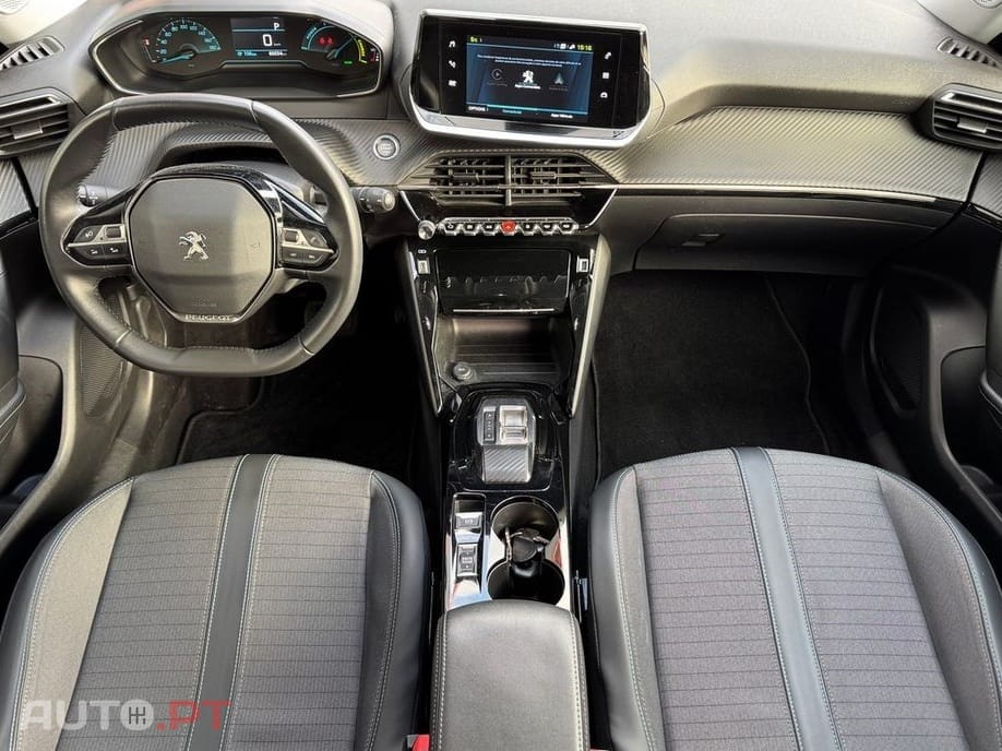 Peugeot E-2008 50 kWh Allure