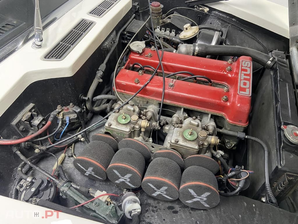 Lotus 2-Eleven Elan