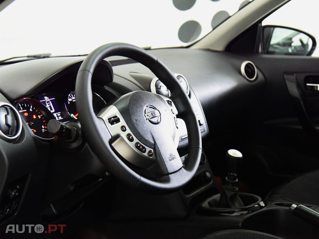 Nissan Qashqai +2 1.6 dCi Tekna Premium 18 360 S&S