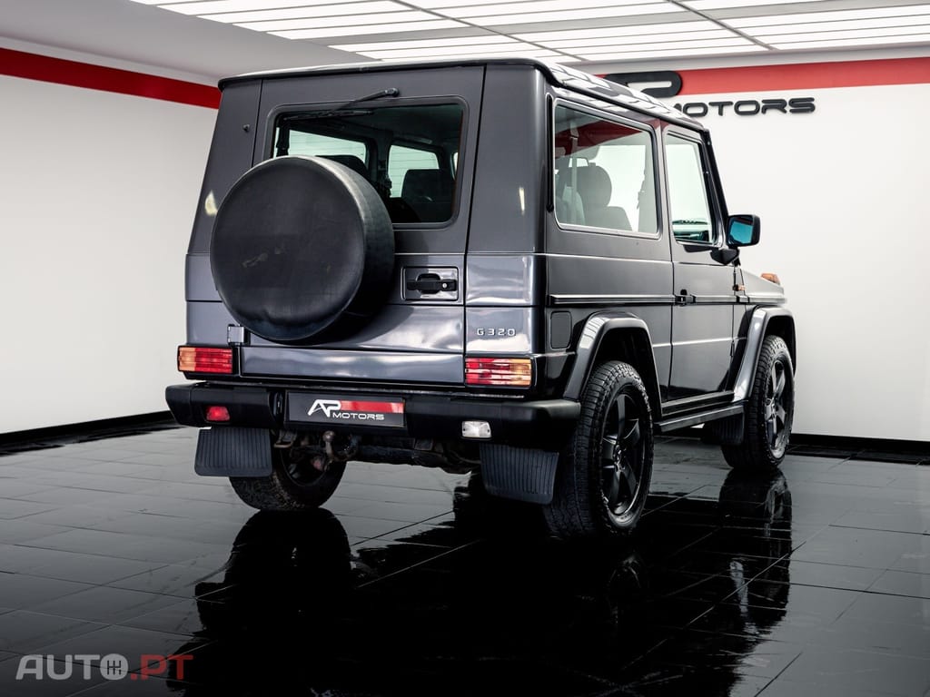 Mercedes-Benz G 320 Auto