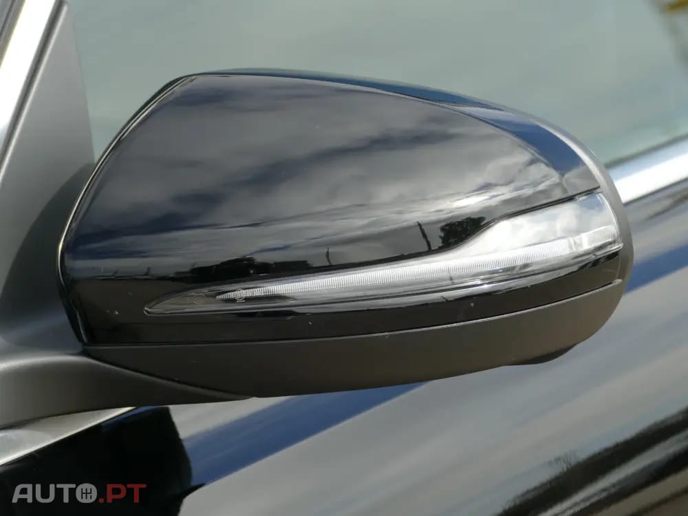 Mercedes-Benz EQB 300 4Matic Progressive