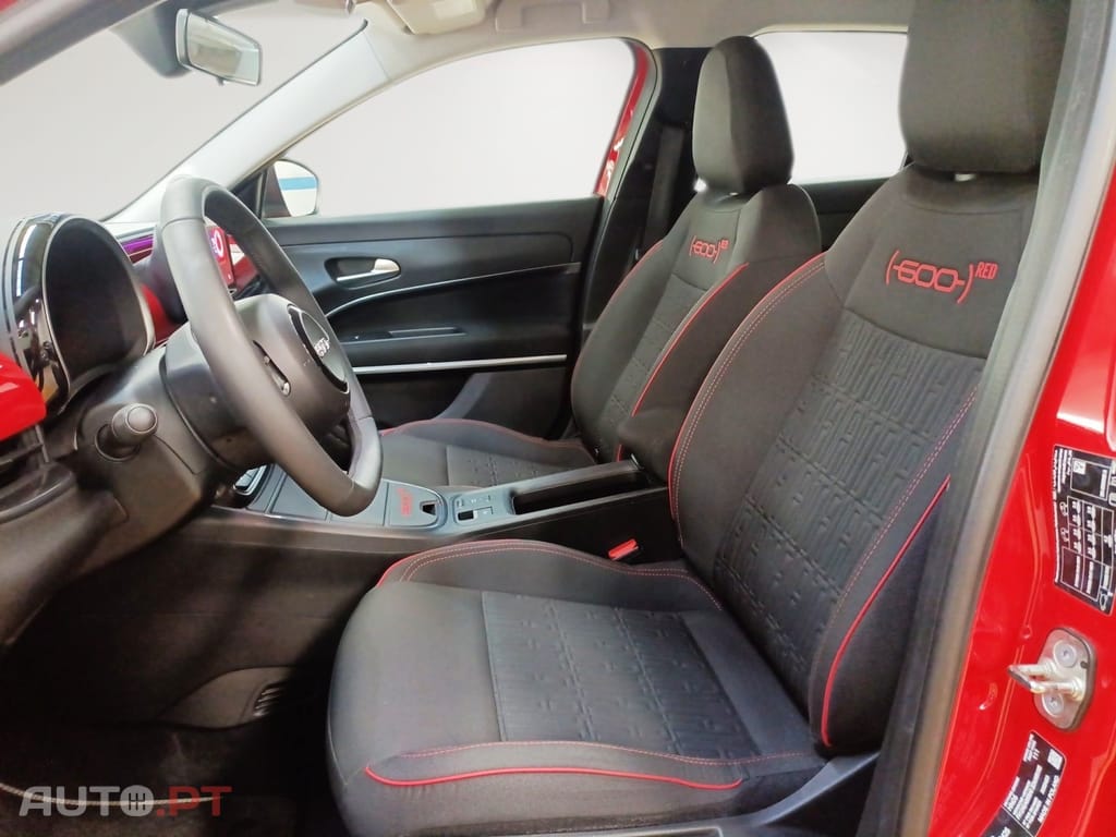 Fiat 600e 54 kWh (RED)