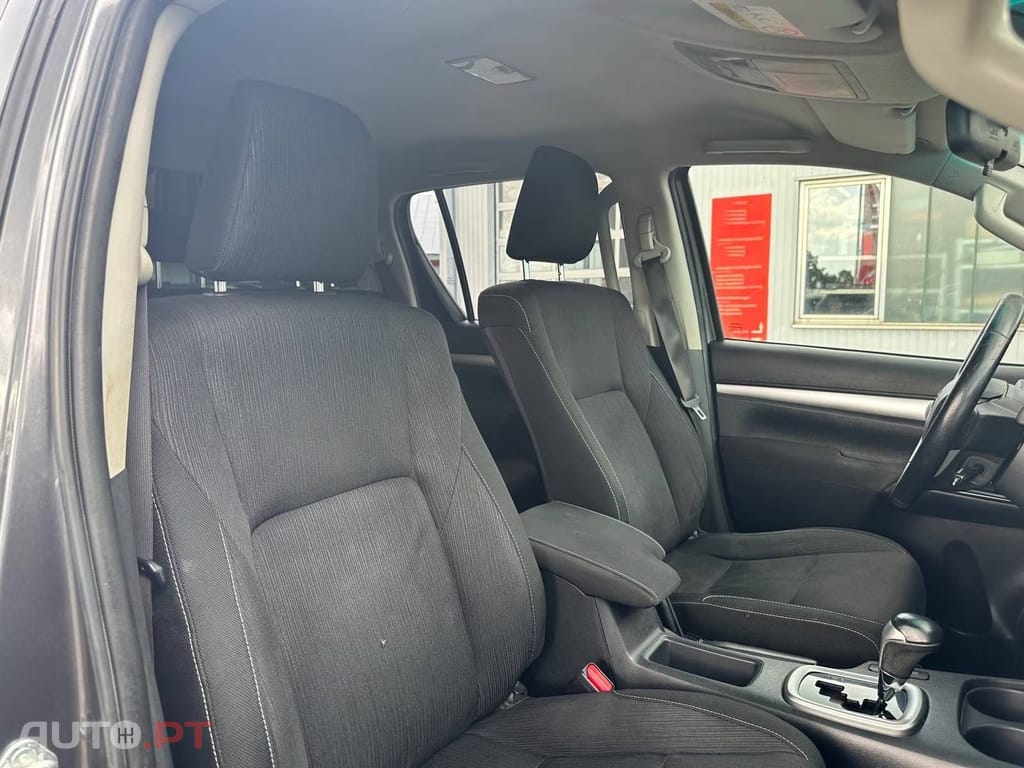 Toyota Hilux 2.4 D-4D 4WD
