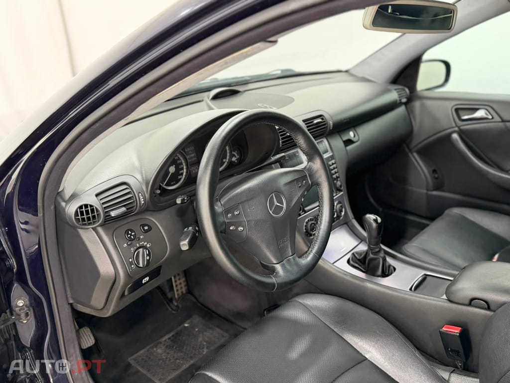 Mercedes-Benz C 220 Outro