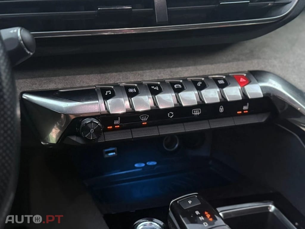 Peugeot 5008 1.5 BlueHDi GT LINE (EAT8)