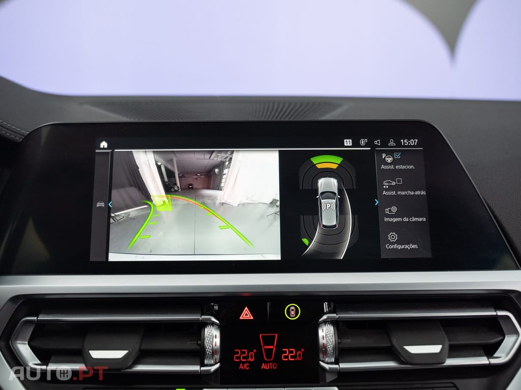 BMW 330 e Line Luxury Auto