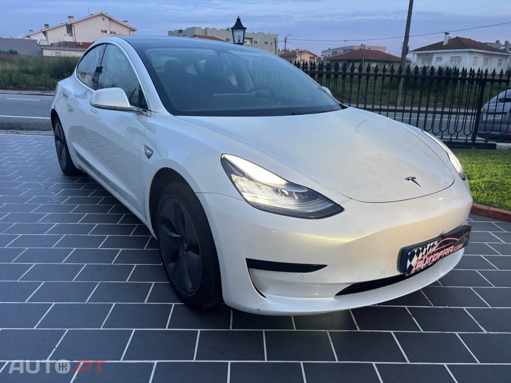 Tesla Model 3 Standard Range Plus RWD