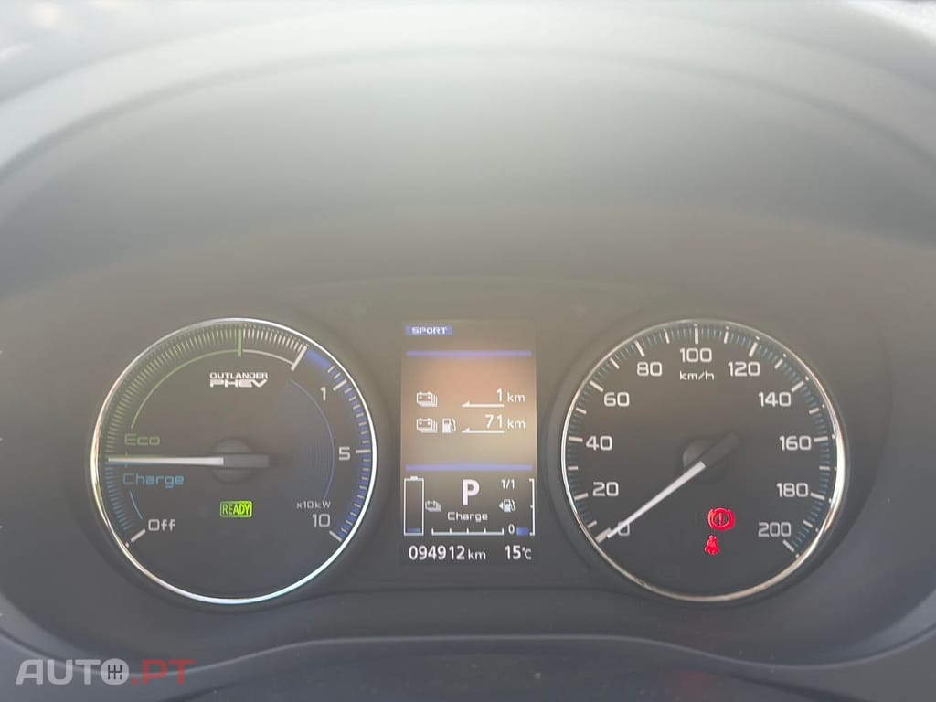 Mitsubishi Outlander 2.4 Intense