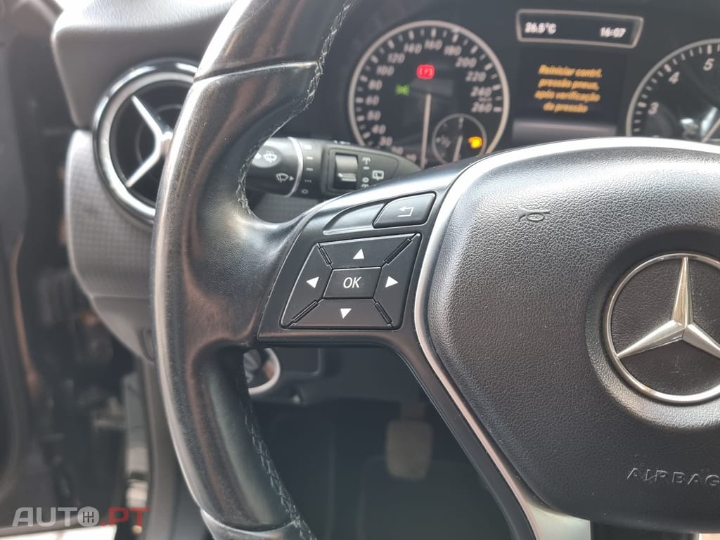 Mercedes-Benz A 180 Dynamic Edition