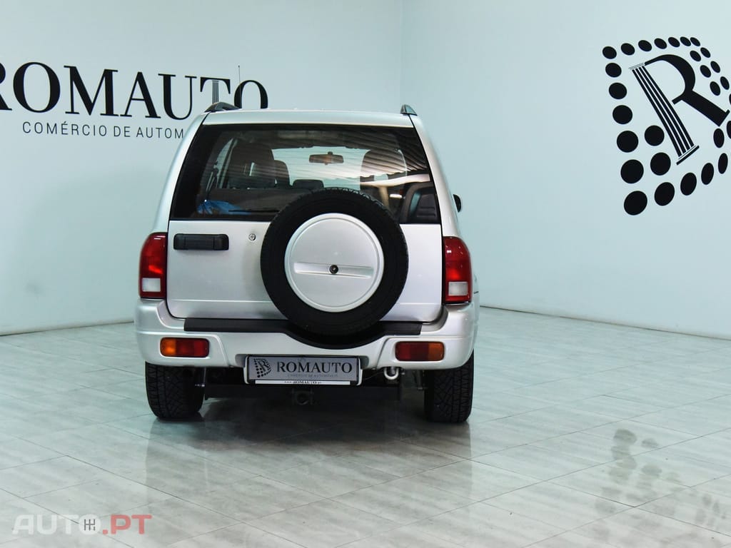 Suzuki Grand Vitara XL7 2.0 HDI 16V 4X4 7LUG