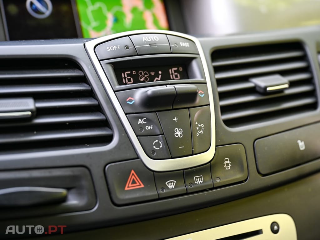 Renault Laguna Break 2.0 dCi Dynamique S 120g