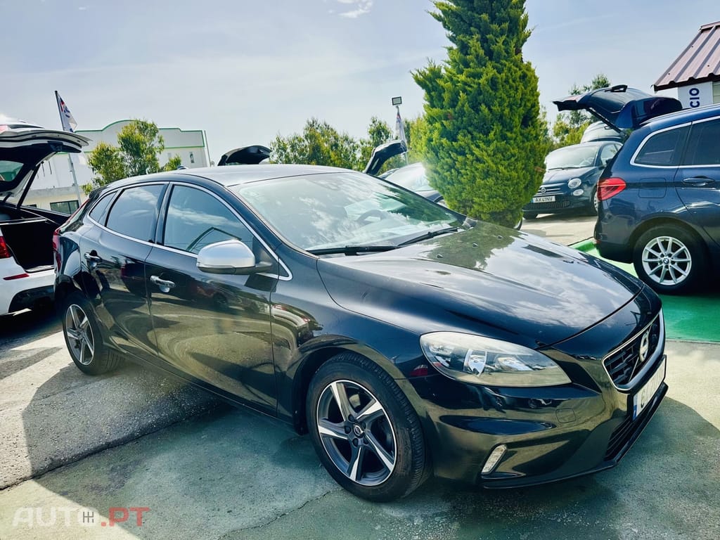 Volvo V40 2.0 D4 R-Design