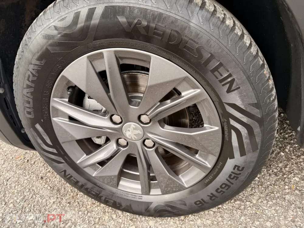 Peugeot 2008 1.2 PureTech Active Pack — fotografia 27