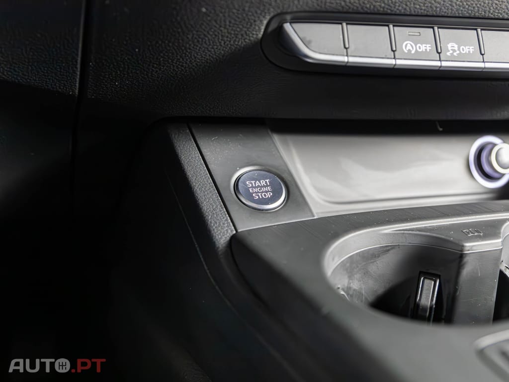 Audi A4 Avant 2.0 TDI Look RS4