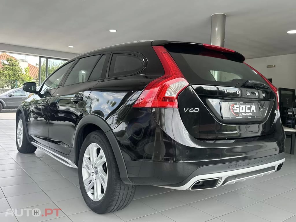 Volvo V60 Cross Country CX AUT. Nacional