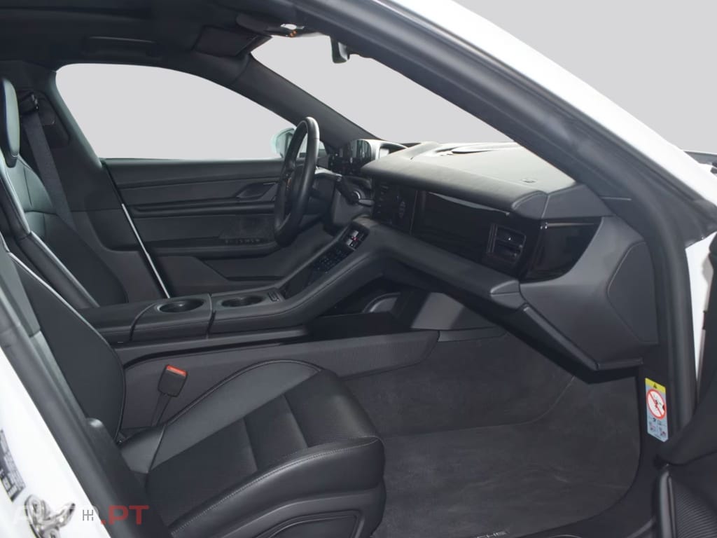 Porsche Taycan I.V.A DEDUTIVEL 
