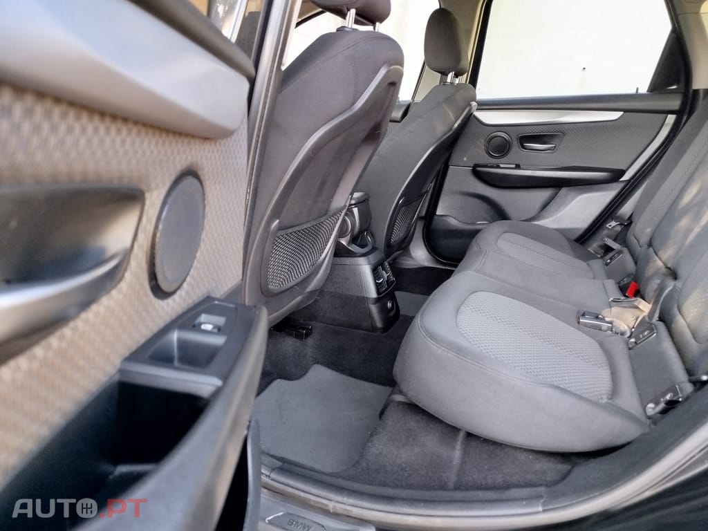 BMW 216 d Advantage