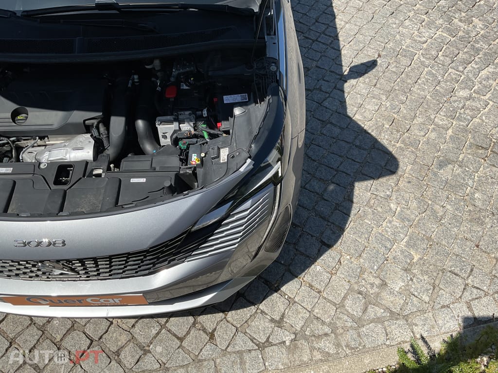 Peugeot 3008 1.6 Hybrid Allure e-EAT8