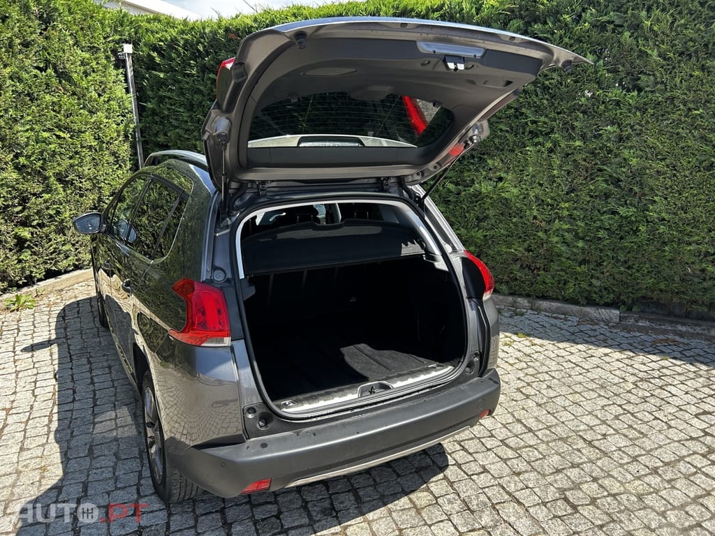 Peugeot 2008 1.6 e-HDi Allure