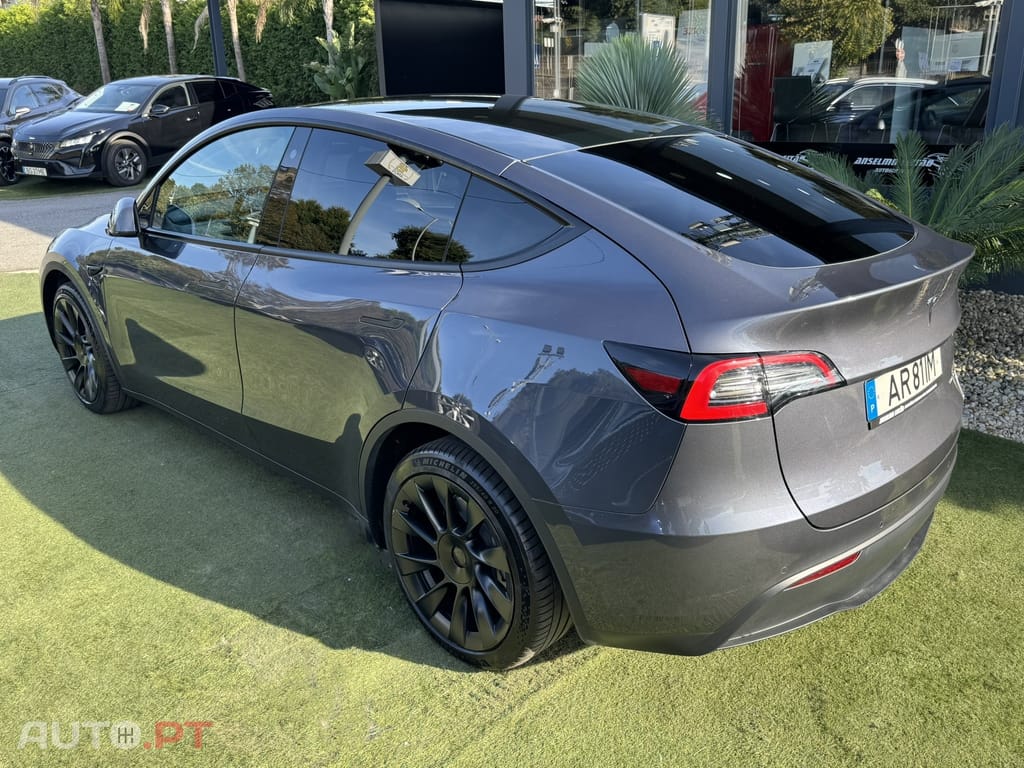 Tesla Model Y Long Range Tração Integral
