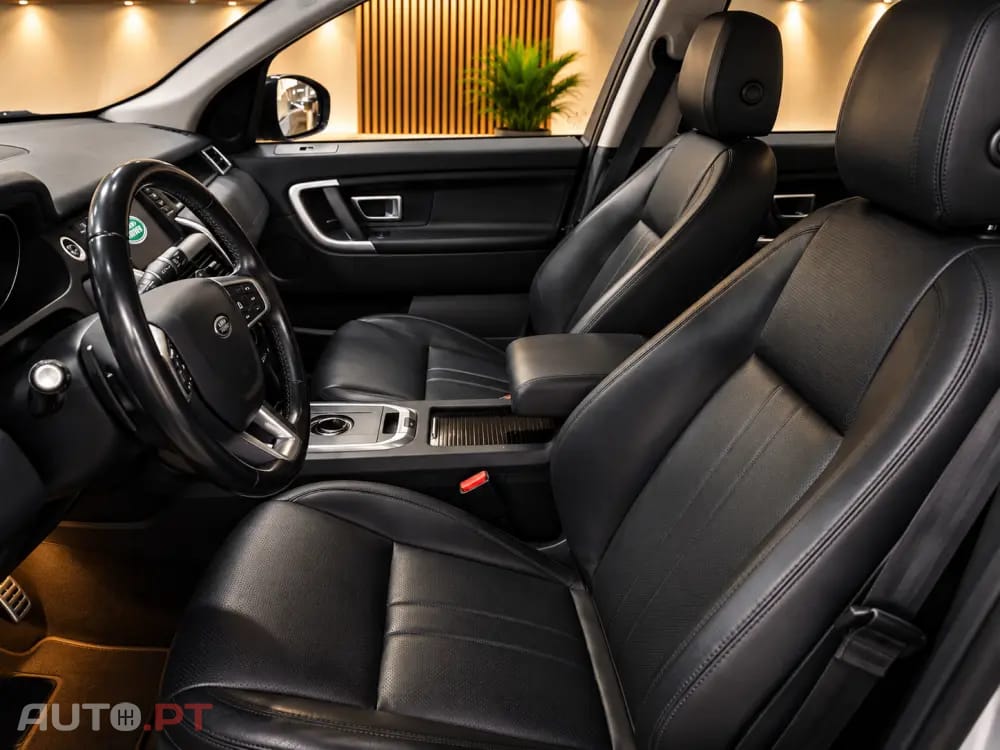 Land Rover Discovery Sport 2.0 D AWD R-Dynamic HSE