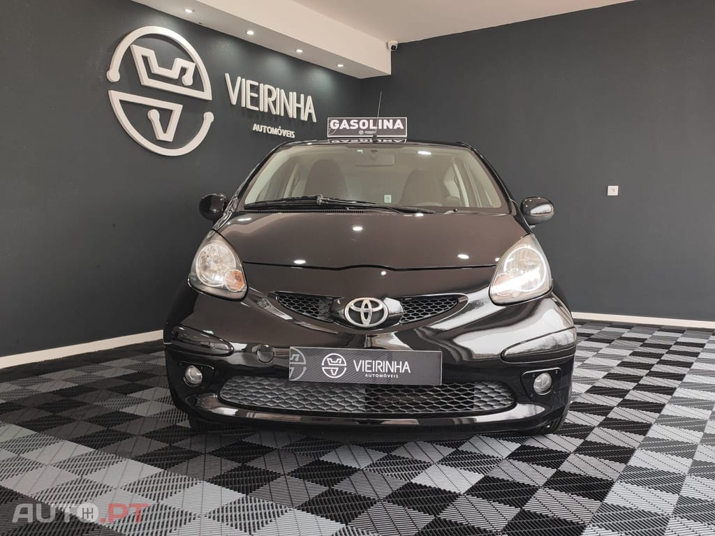 Toyota Aygo 1.0 AC (nacional)