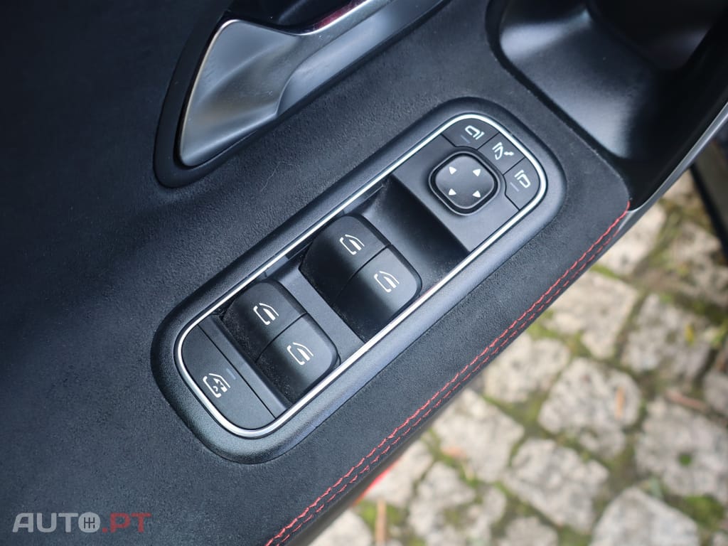 Mercedes-Benz CLA 180 d Shooting Brake AMG Premium Plus