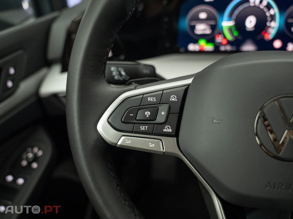 Volkswagen Golf 1.5 TSI e-Hybrid Life DSG