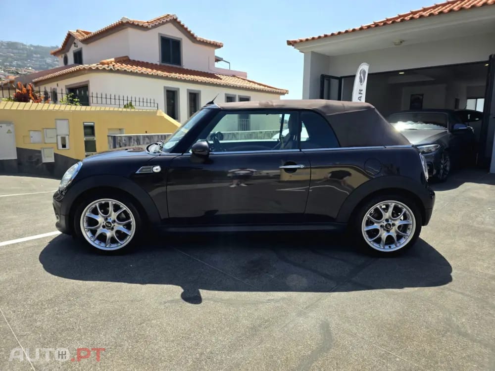 MINI Cabrio Cooper D