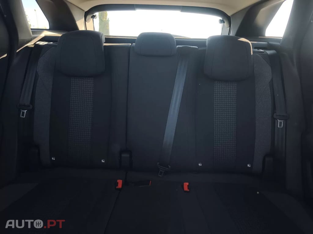 Peugeot 3008 PureTech 130 Stop & Start GPF EAT8 Active Pack
