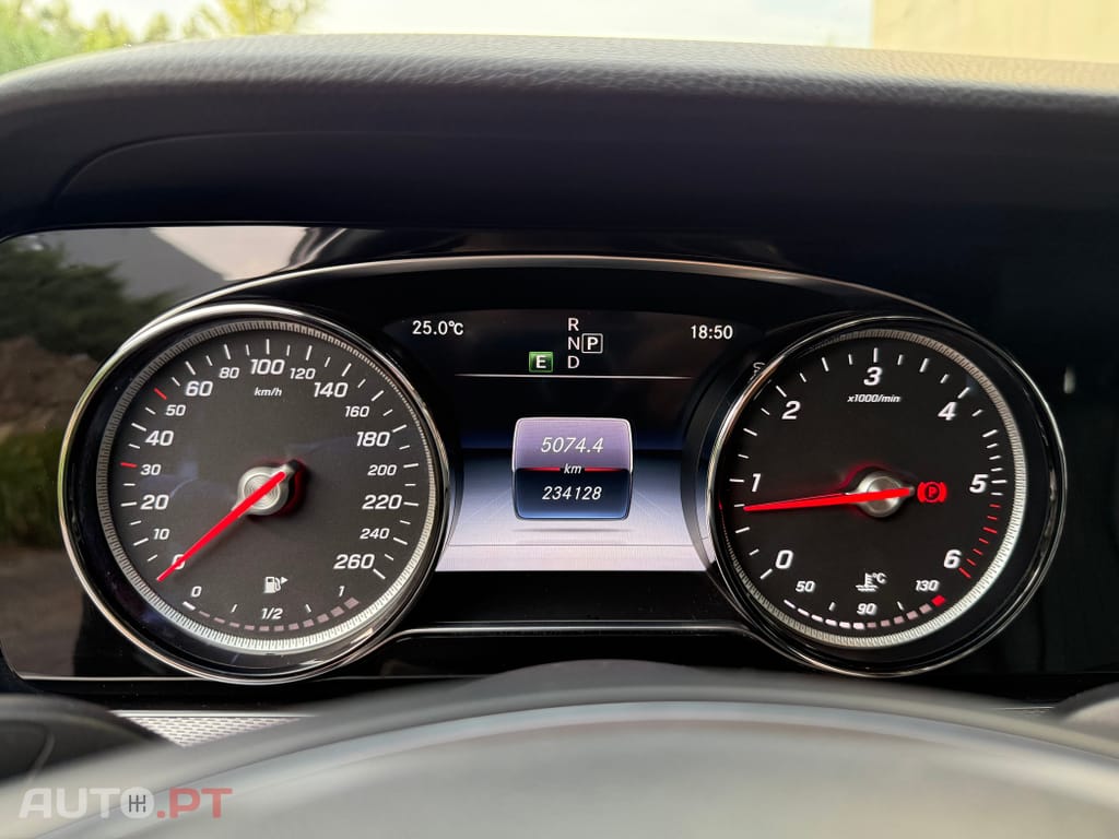 Mercedes-Benz E 220 d T 9G-TRONIC Avantgarde