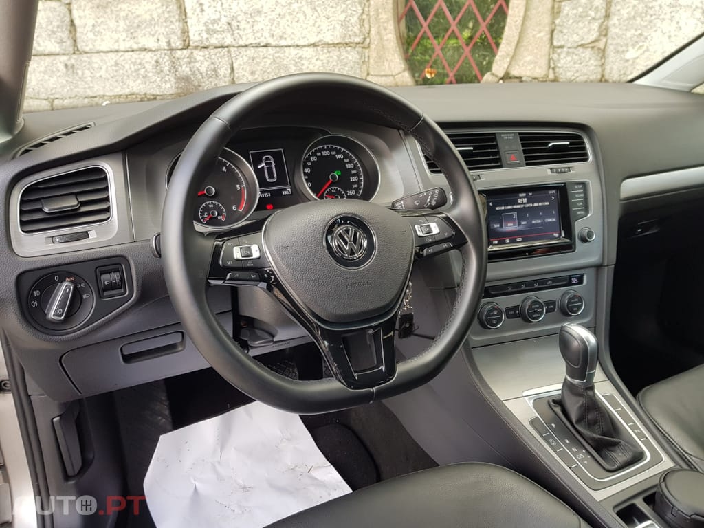 Volkswagen Golf Variant 2.0 TDi Highline DSG
